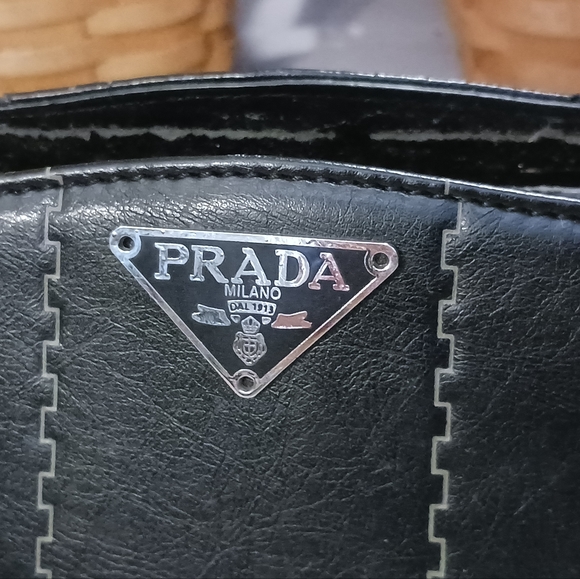 Fashion Shoulder Bag with Damages - Picture 4 of 16